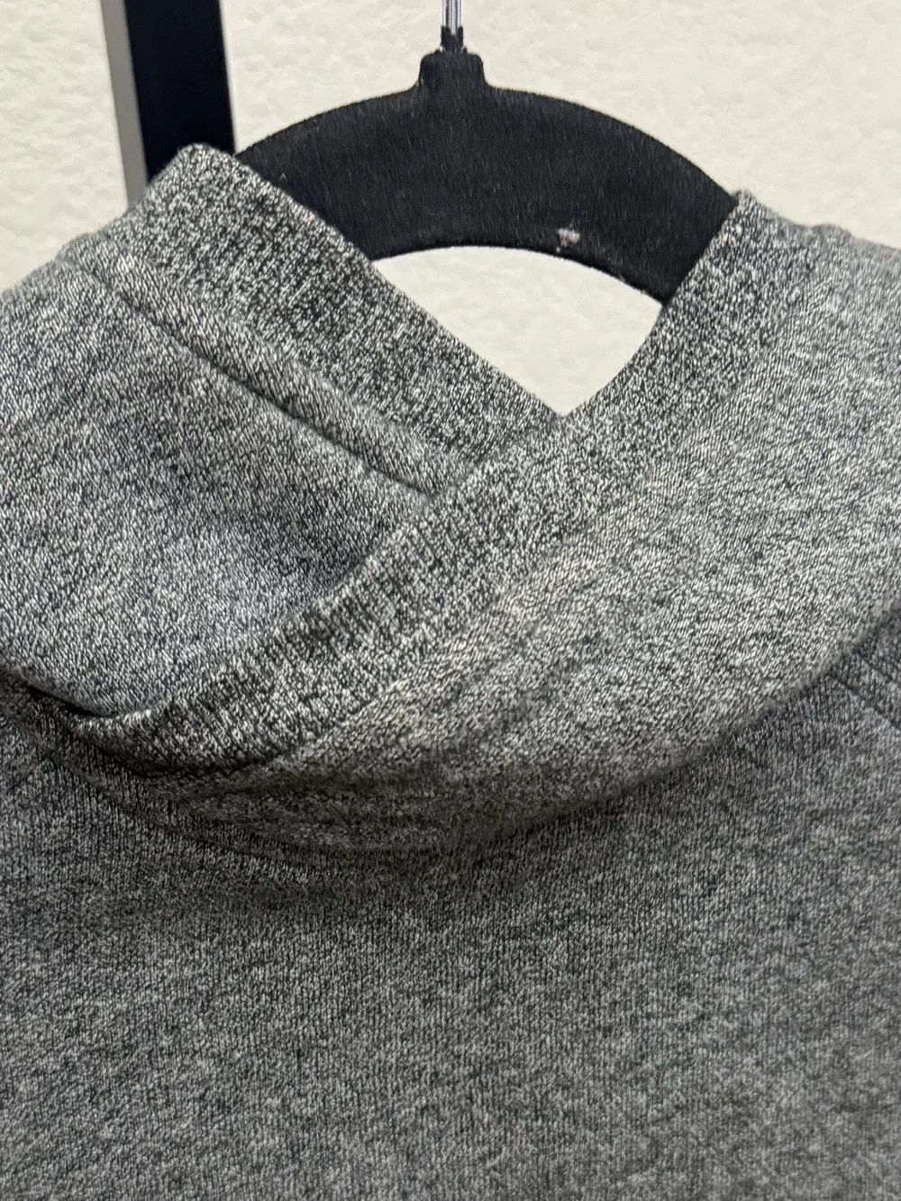 Lululemon Athletica Please Pullover Heathered Speckled Gray Funnel Neck Pullover